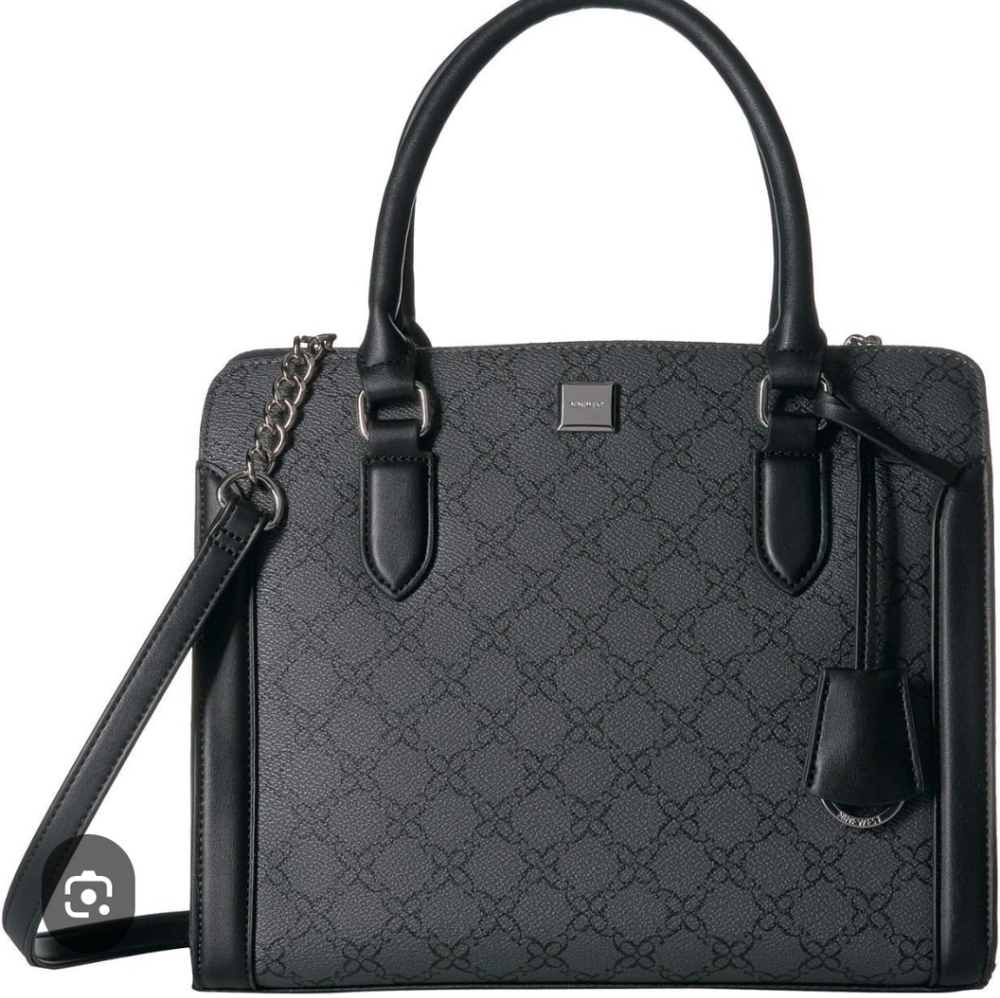 NWOT Nine West Adjustable Strap Purse